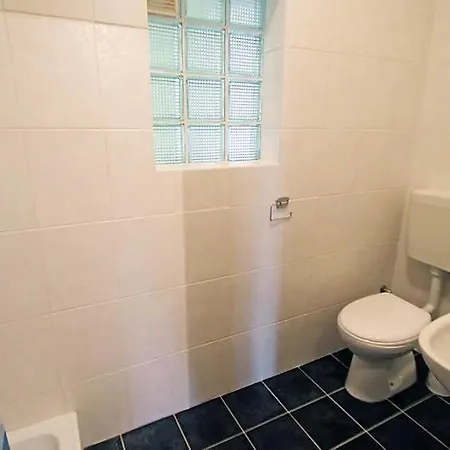 Appartement With Parking Space Banjol, Rab - 11381 Banjol