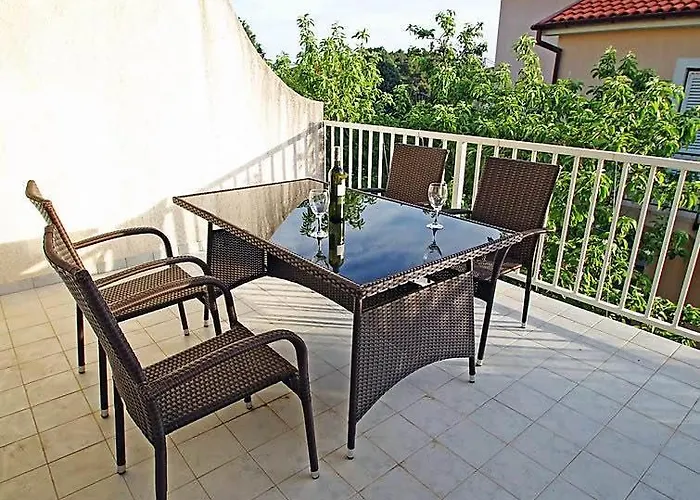 Апартаменты With Parking Space Banjol, Rab - 11381